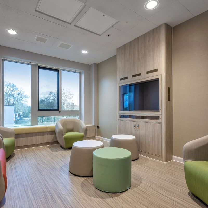 Female only quiet lounge